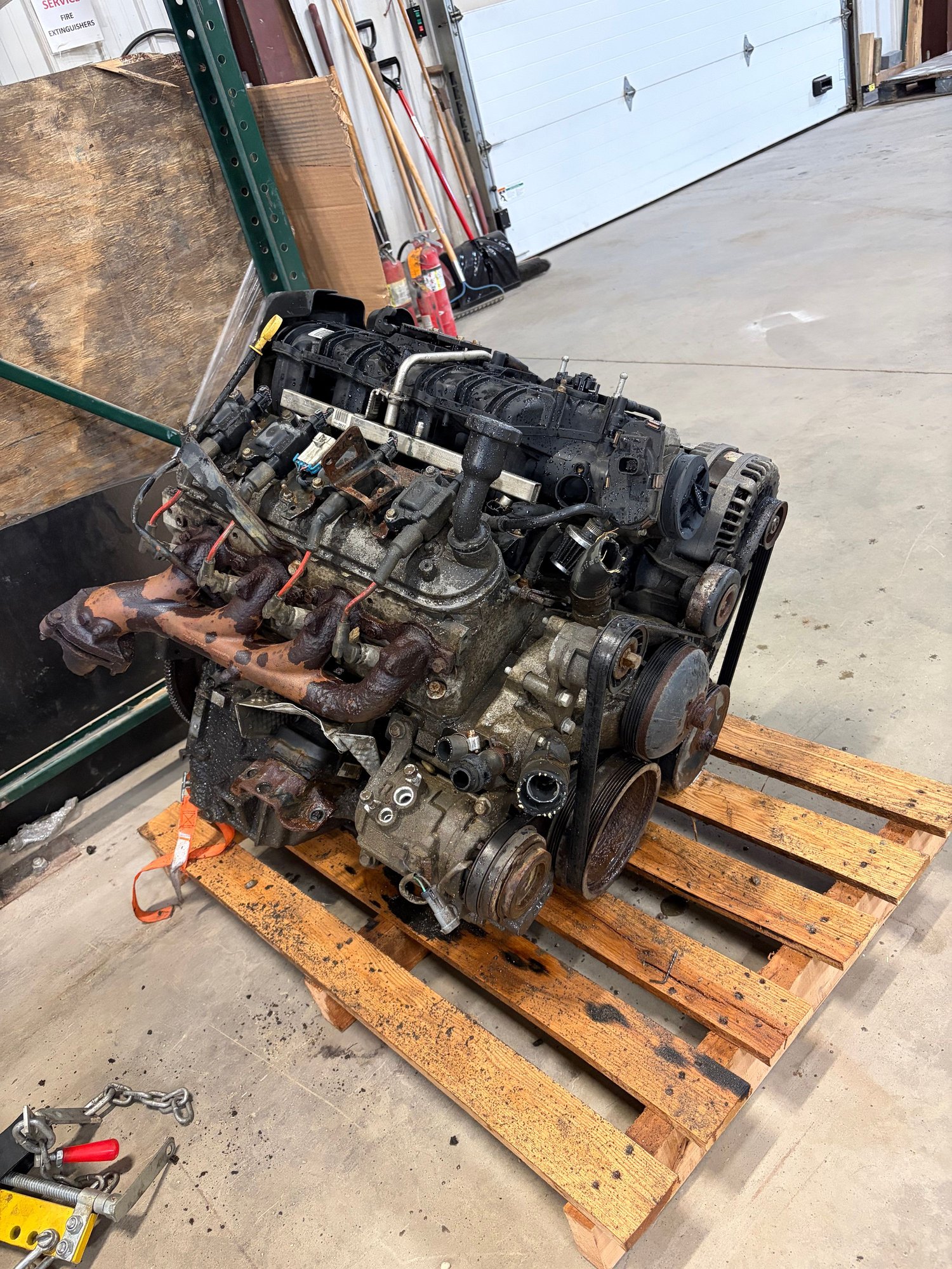 Engine - Complete - L92 Aluminum block 6.2 complete LS motor out of 08 Yukon Denali 140k miles - Used - 0  All Models - Bangor, ME 04401, United States