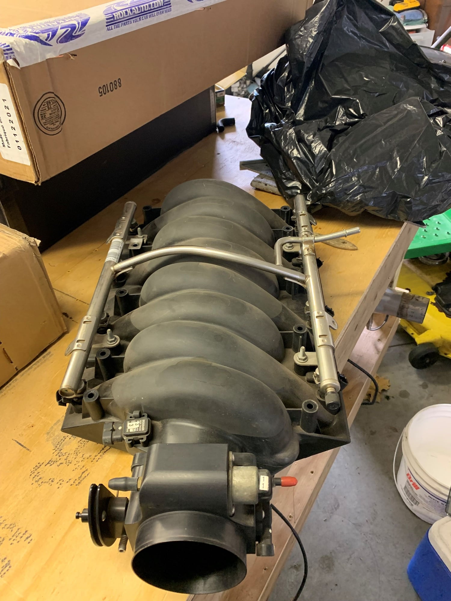 Engine - Intake/Fuel - LS3 Intake,fuel rails, injectors and 92mm T/B - Used - 0  All Models - Elizabethtown, IN 47232, United States