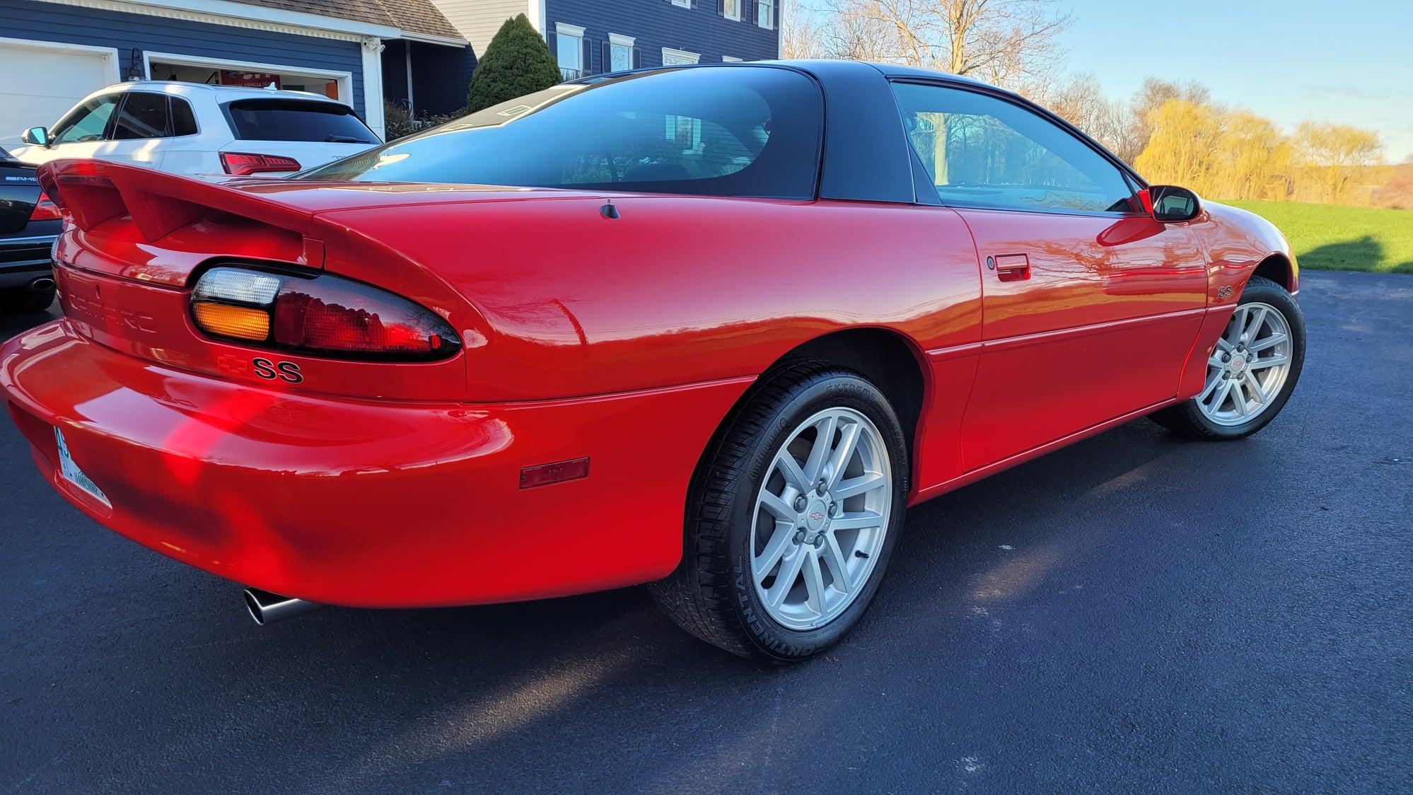 2002 Chevrolet Camaro - 2002 Camaro SS Hardtop 18k Miles Clean - Used - VIN 2G1FP22G32216965 - 18,200 Miles - 8 cyl - 2WD - Automatic - Hatchback - Red - Greenland, NH 03840, United States