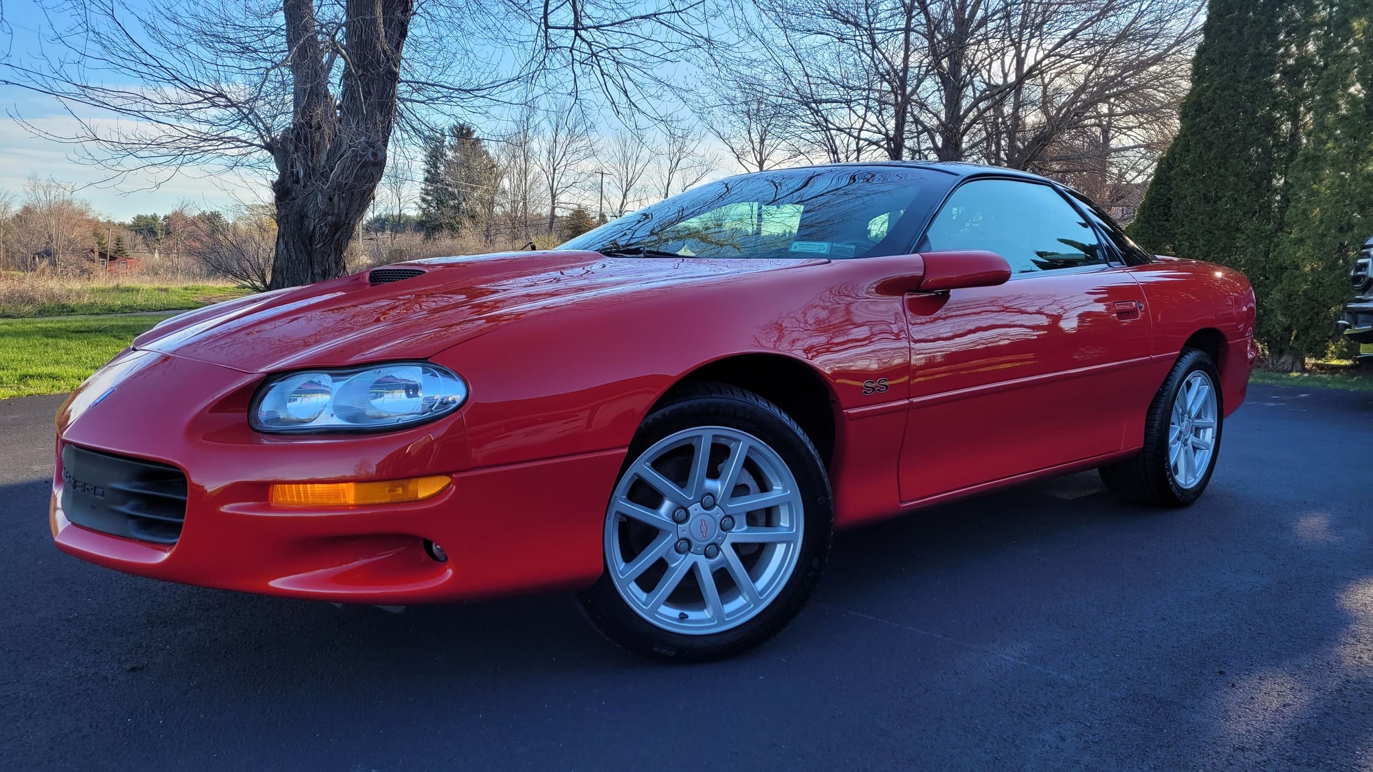 2002 Chevrolet Camaro - 2002 Camaro SS Hardtop 18k Miles Clean - Used - VIN 2G1FP22G32216965 - 18,200 Miles - 8 cyl - 2WD - Automatic - Hatchback - Red - Greenland, NH 03840, United States