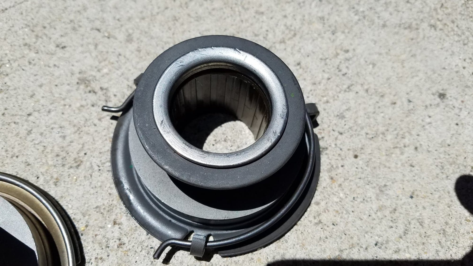 Urgent!! LT1/ LT4 throw out bearing differences LS1TECH Camaro and