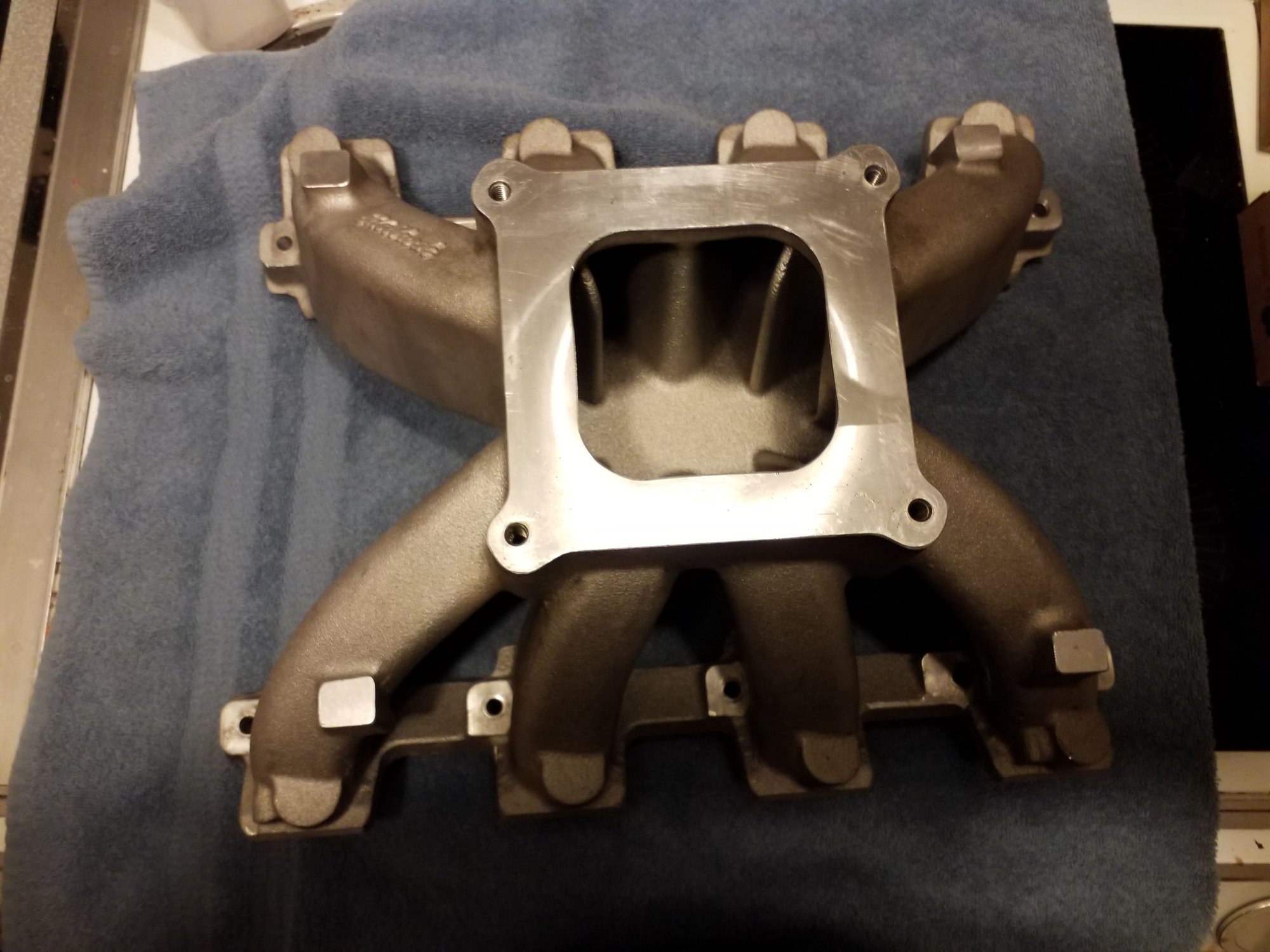  - Edelbrock ls3 super victor 2826 carb intake 4150 style - Merrill, WI 54452, United States