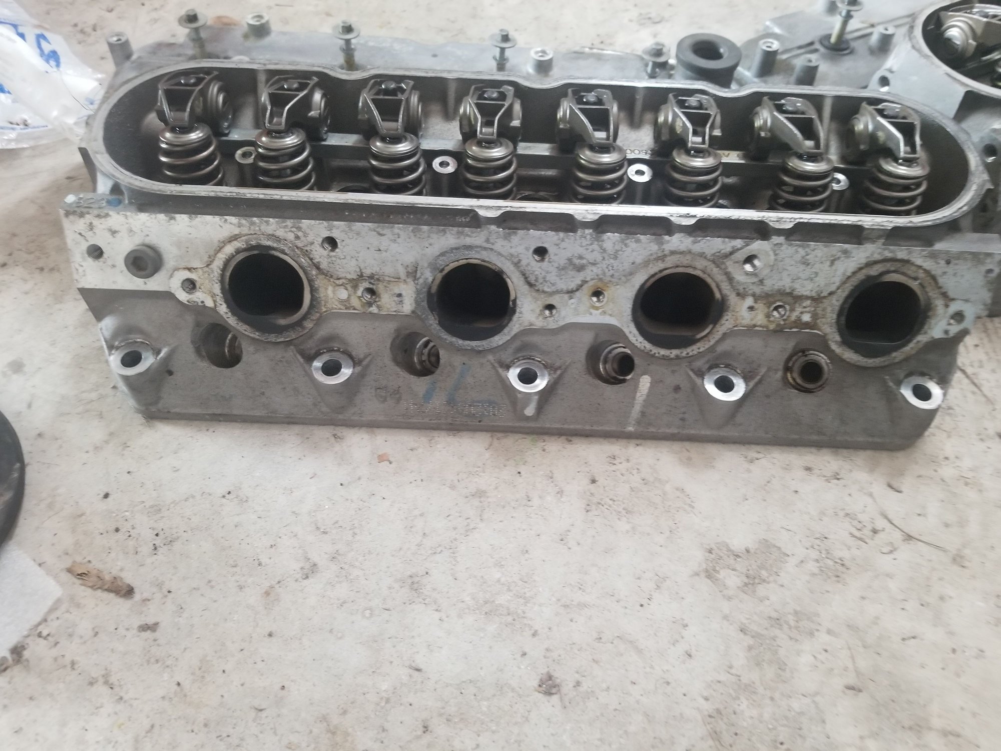 Engine - Internals - Complete LS3 / 823 heads with valve covers - New - All Years Any Make All Models - Middleburg, FL 32068, United States