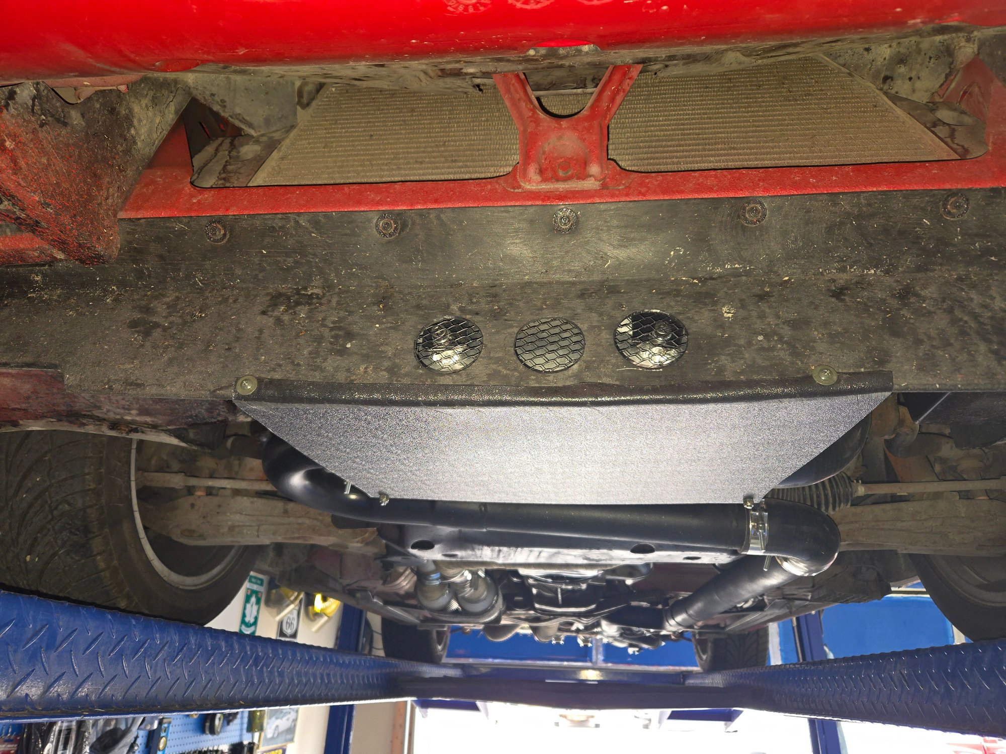 Protects the opti from water as well