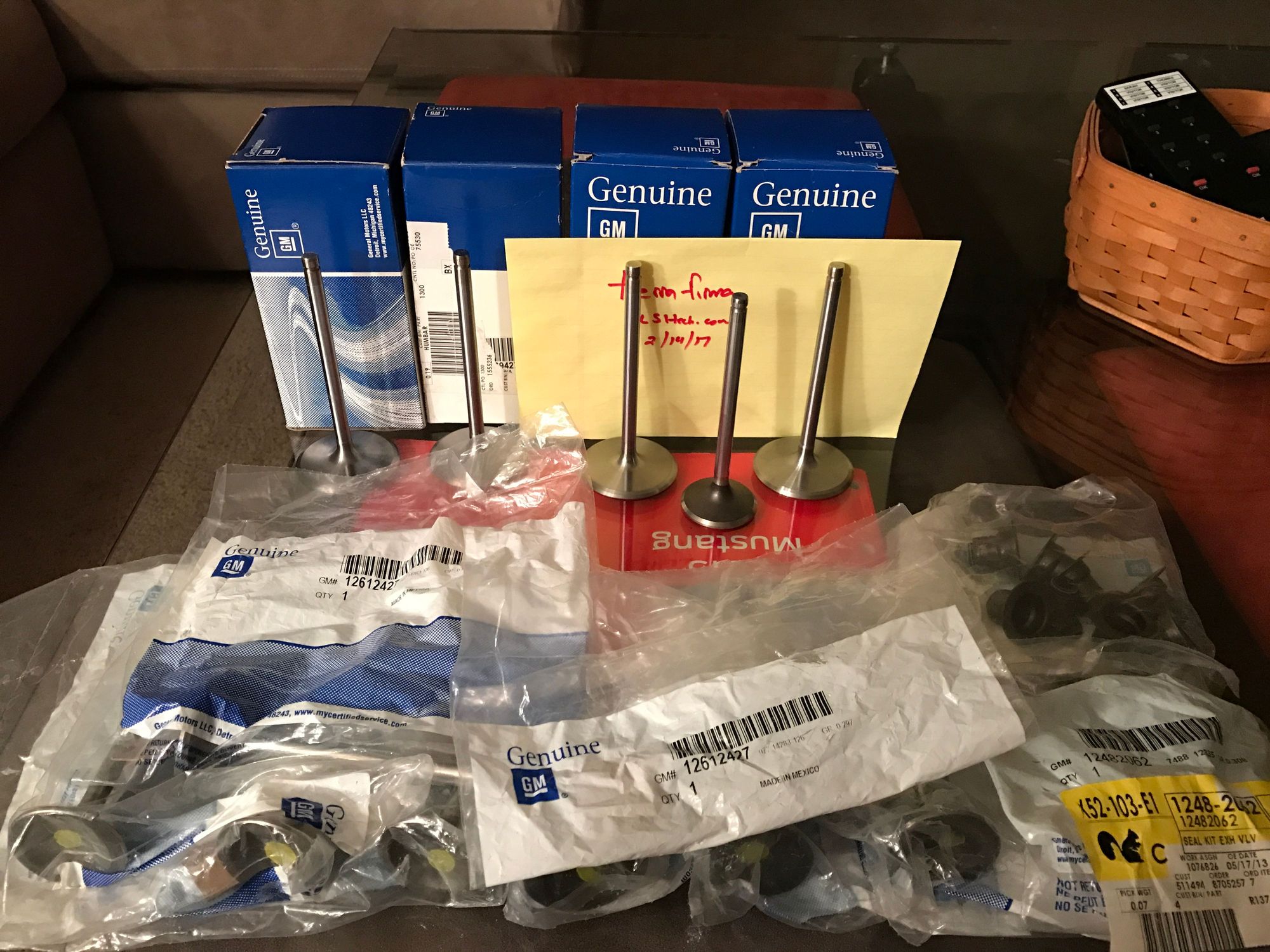 8 LS3 Intake valves & 8 LY6 Exhaust valves plus seals LS1TECH