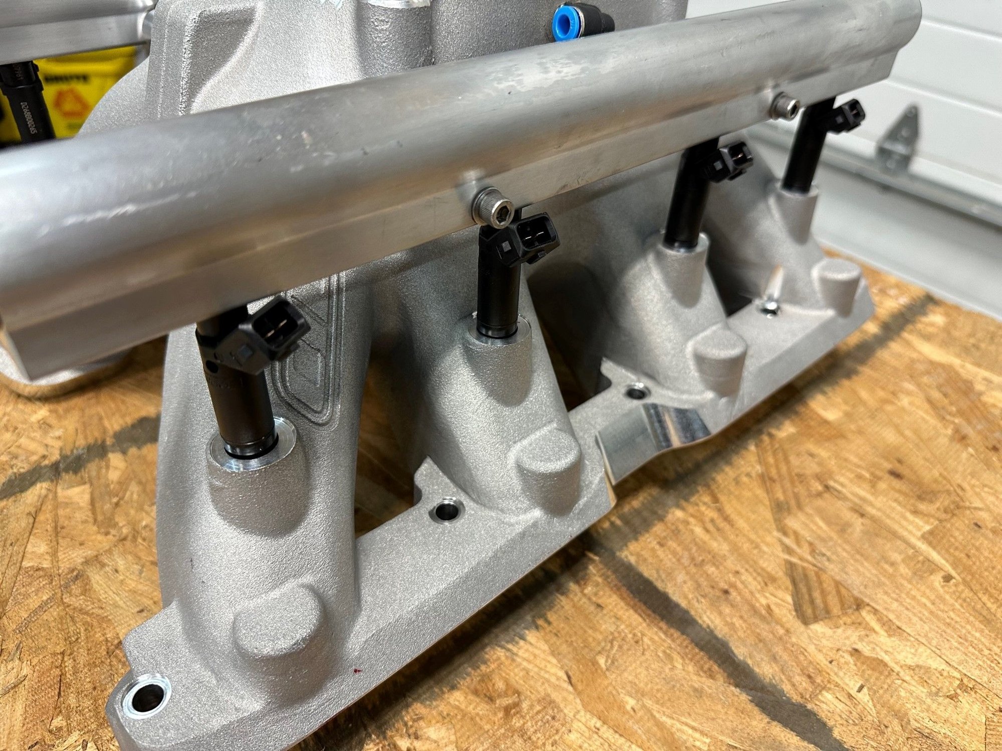 Engine - Intake/Fuel - CID 4.5 LS7 4500 top EFI High Mount Injector - Used - 0  All Models - St. Louis, MO 63129, United States