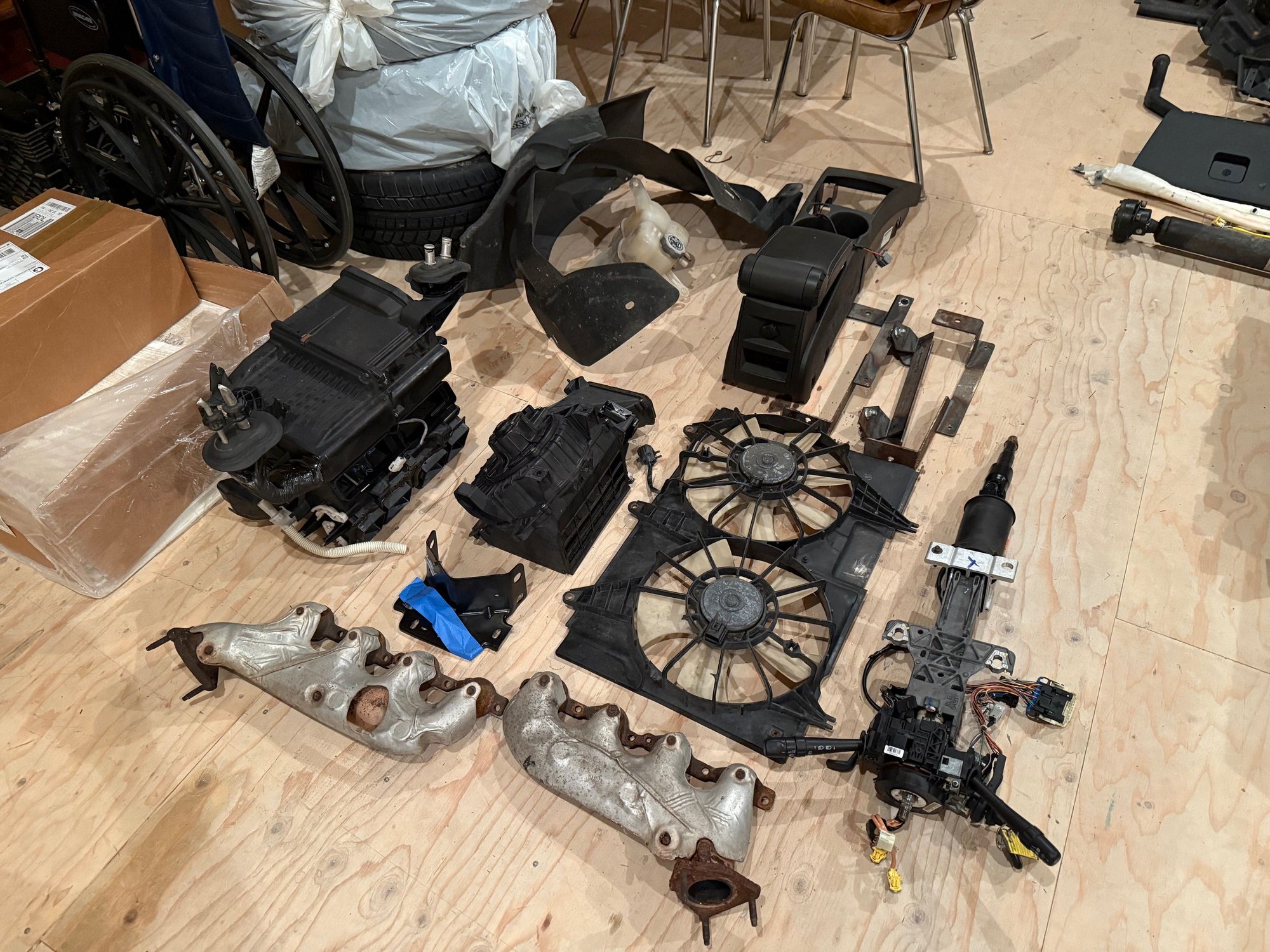 2005 Cadillac CTS-V - Parting Out - 2005 CTS-V Black on Black - Waterbury, CT 06762, United States