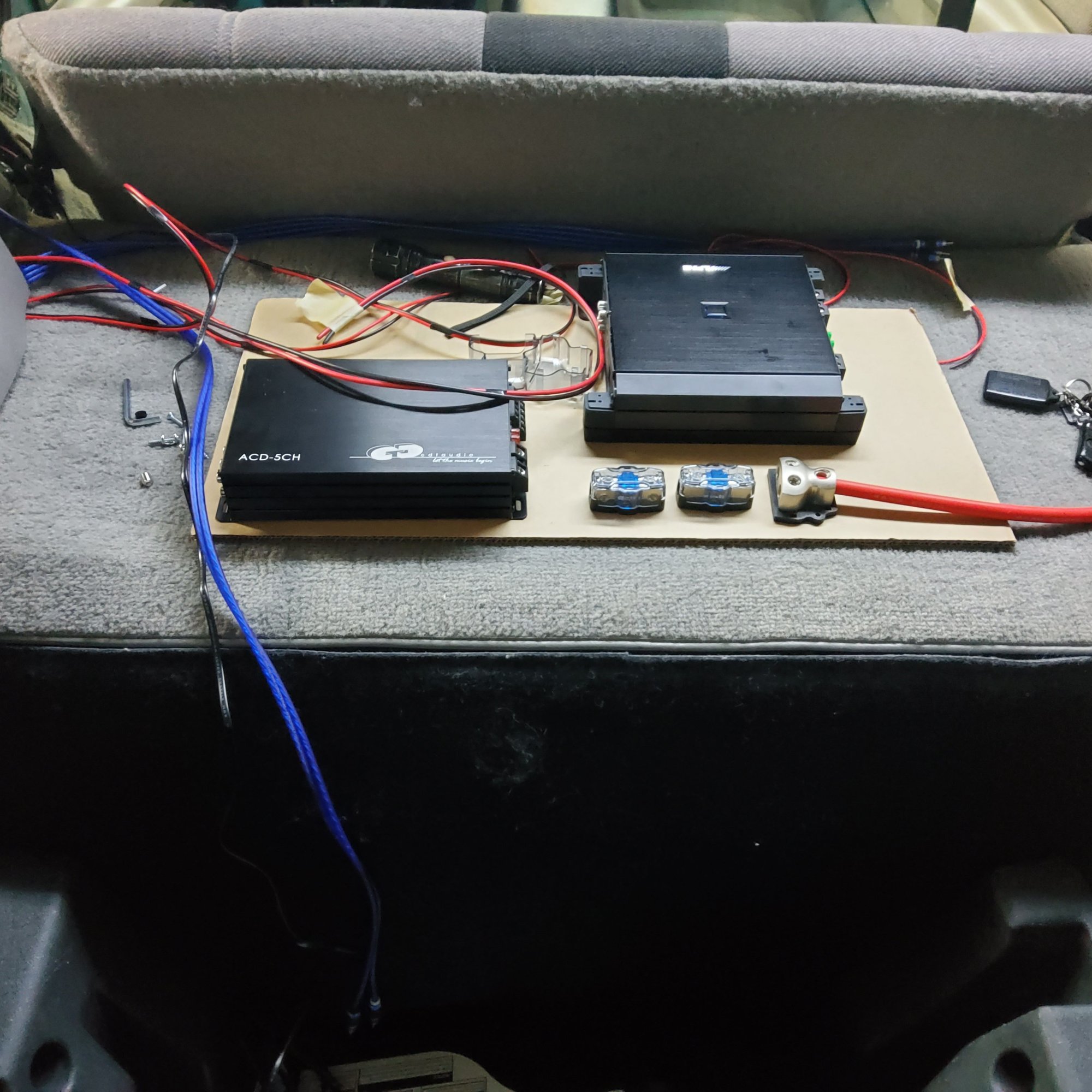 2 x AMPs 