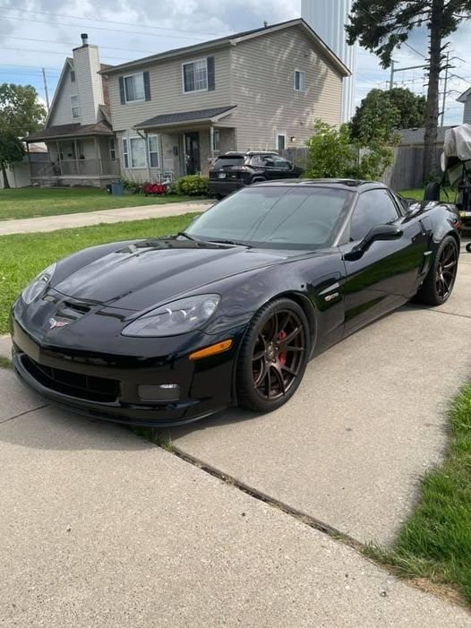 2008 Chevrolet Corvette - 2008 black Zo6 35k miles in Michigan - Used - VIN dkems66mdi91idk4m - 8 cyl - 2WD - Manual - Coupe - Black - Redford, MI 48240, United States