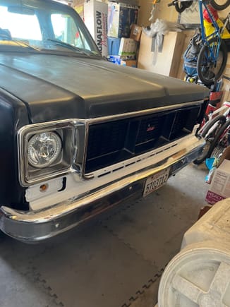 ‘73 c/10 shortbed fleet that originally had a 250 i6 and granny 4 speed…..guy wanted $5500 originally for it but when i got to it and seen the buckled hood and typical rust on fenders and doors i beat him down to $3500 cash…..he took the bait!!!