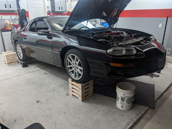 Spent Friday night having some fun. Drained coolant and started slowly disconnecting things