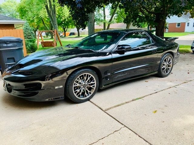  - 17/18 staggered c7 z06 black chrome wheels, new nitto front tires included. - Green Bay, WI 54301, United States