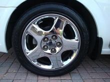 17&quot; Chrome alloy wheels (Infiniti)