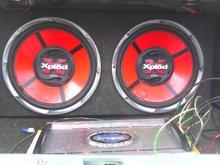 2 xplod 15s and an 1800watt amp