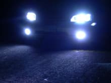 6000k heads/fogs with LED sidemarkers...slightly more white in person