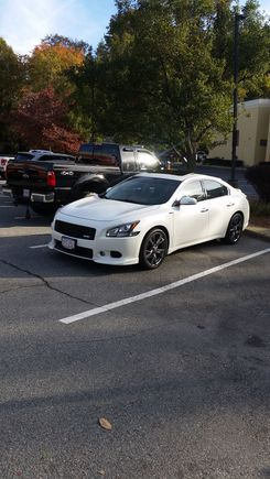 Front lip and roof spoiler complete