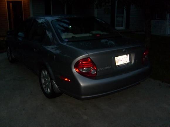 FOR SALE

NISSAN MAXIMA 01