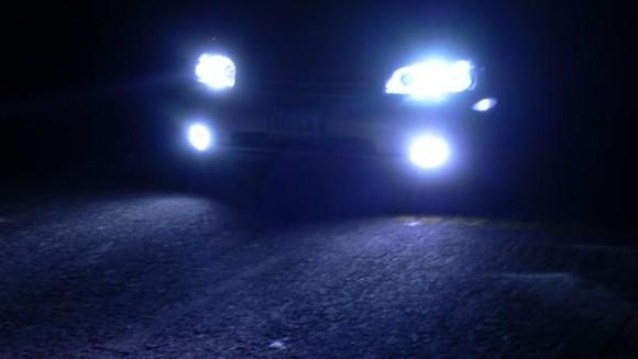 6000k heads/fogs with LED sidemarkers...slightly more white in person