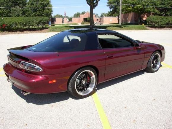 2000 Z/28 lowered 1.5", flow master exhaust, tied frame, 18 x 8.5 and 18 x 9.5 Ruff wheels, euro head and tail lights, carbon fiber interior trim, 16M original miles LS-1 power