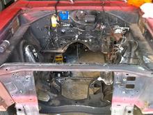 Engine compartment : Before..