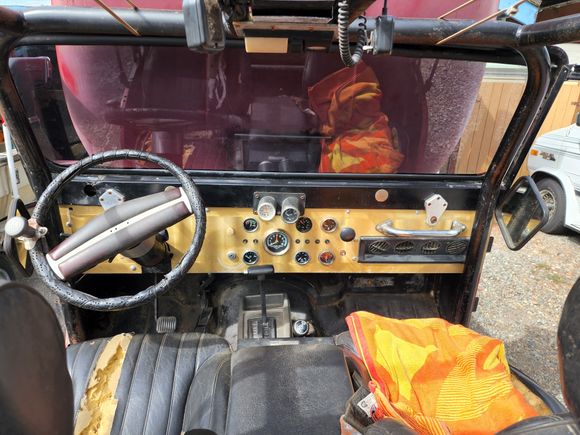 The 2 top gauges where for a turbo diesel that it had prior? No details on that build. 