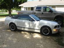 07 Stang V-6 Convetible