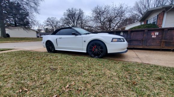 I think my car looks just about perfect on 20s