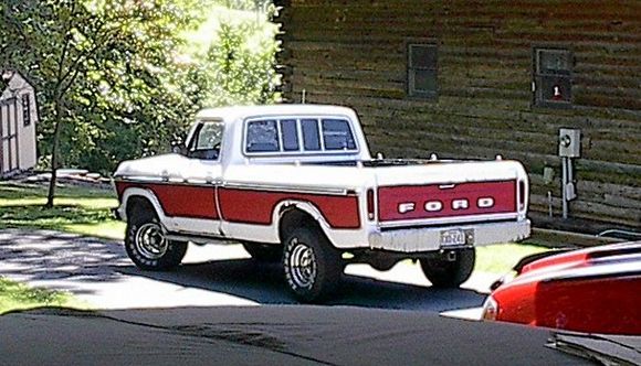 The same '77 as she looks today, 2013 ... I have new bedsides, new doors, new FoMoCo tailgate, all new rubber, lenses, some chrome, a 400 on a stand, and she has a new Red Head Steering box and '78-79 style steering and I have a stack of stuff to do the F-350 brake upgrade.
