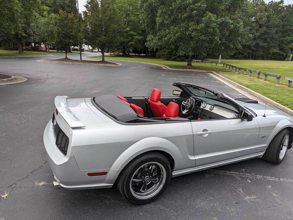 2006 Ford Mustang - 2006 Mustang GT Premium Convertible - 2 Owner - 27K Miles - Tasteful Mods - Used - VIN 1ZVHT85H965110206 - 27,400 Miles - 8 cyl - 2WD - Manual - Convertible - Silver - Newport News, VA 23602, United States