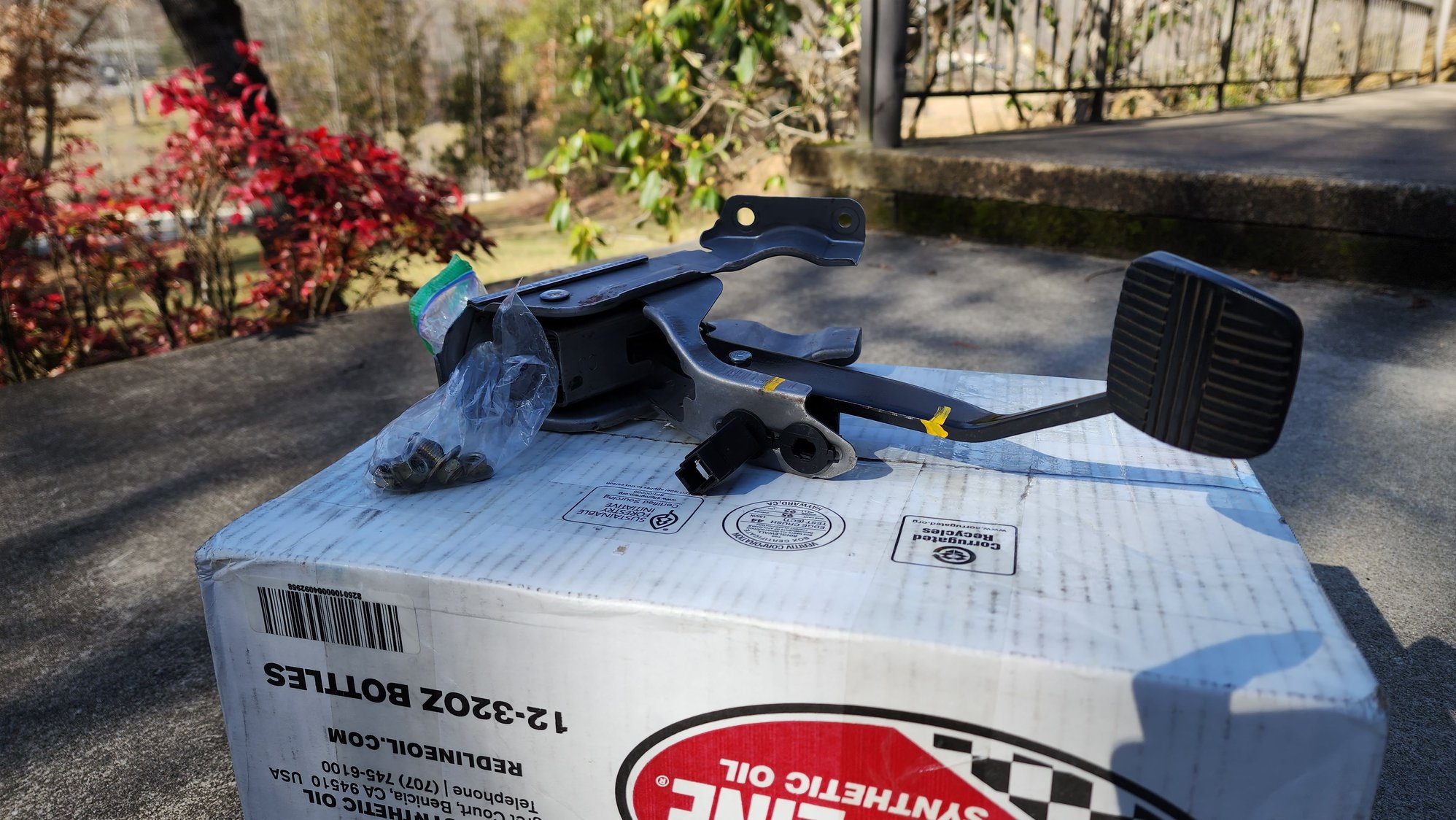 Miscellaneous - 350z brake and clutch pedals for manual swap - Used - 2005 to 2008 Nissan 350Z - Robbinsville, NC 28771, United States
