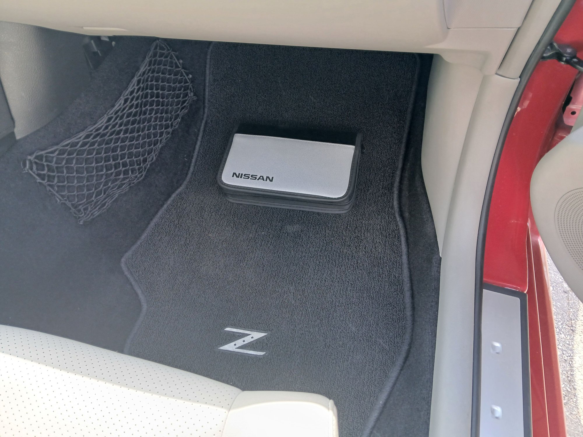 2007 Nissan 350Z - Beautiful 2007 350Z Grand Touring - Used - VIN Jn1bz34e97m550678 - 66,300 Miles - 4 cyl - 2WD - Manual - Coupe - Red - Irondequoit, NY 14617, United States