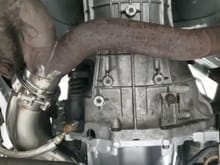 2.5in crossover pipe merge to 3in to the turbo 