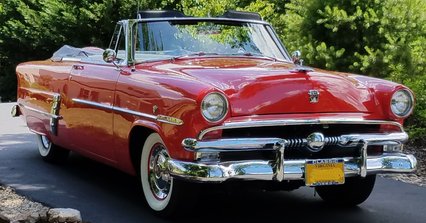 1953 Ford Crestline Sunliner Convertible Restomod