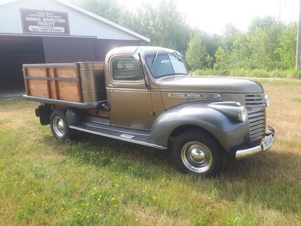 1947 GMC ec-102 Stake Side Truck