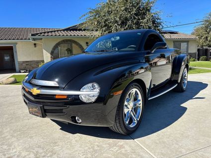 2005 Chevy SSR, Power Retractable Top, 17,853 Mi