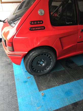 New wheel and tyre side view