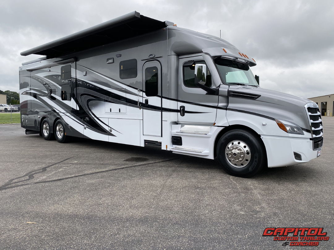 2023 RENEGADE XL MOTOR COACH 45' BUNK MODEL for Sale in BELTSVILLE, MD