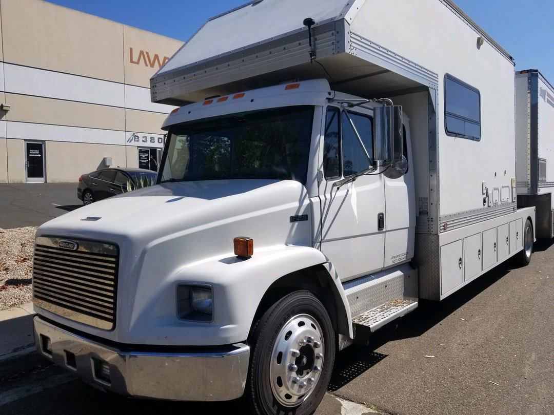 Freightliner Toterhome 2002 for Sale in SAN DIEGO, CA RacingJunk