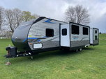 2021 Forest River Coachmen Catalina Legacy Edition Travel Tr  for sale $12,500 