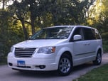 2010 Chrysler Town & Country  for sale $5,200 