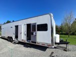 Car hauler with living quarters   for sale $37,000 