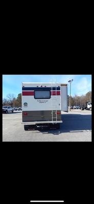 2006 Chevrolet  Kodiak 5500 Super C Yellowstone coach  for sale $45,000 