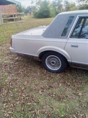 1986 Lincoln Town Car  for sale $10,495 