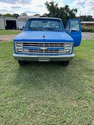 1986 Chevrolet C20  for sale $10,495 