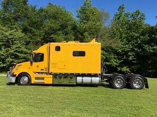 2017 Volvo with ARI sleeper for Sale $170,000