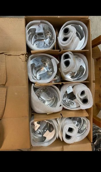 Wiseco BBC Pistons 548ci. in  for Sale $800 