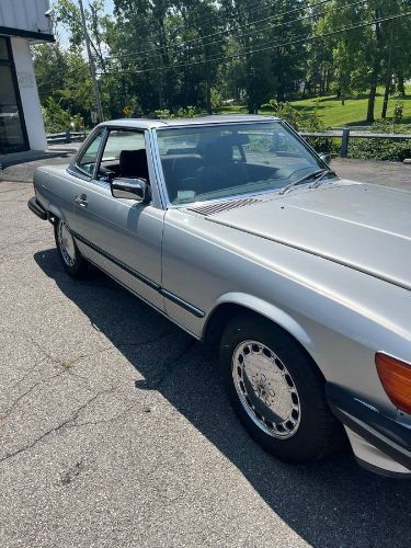 1989 Mercedes Benz SL560