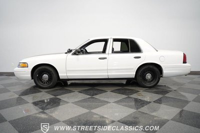 2002 Ford Crown Victoria  for sale $12,995 