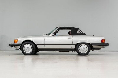 1988 Mercedes-Benz 560SL  for sale $38,995 