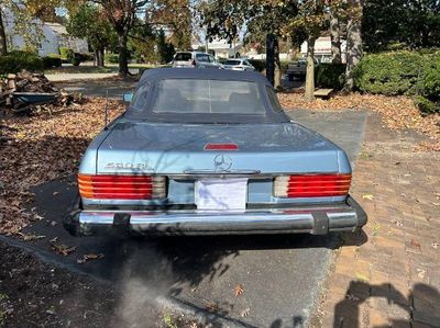 1988 Mercedes-Benz 560SL  for sale $14,995 